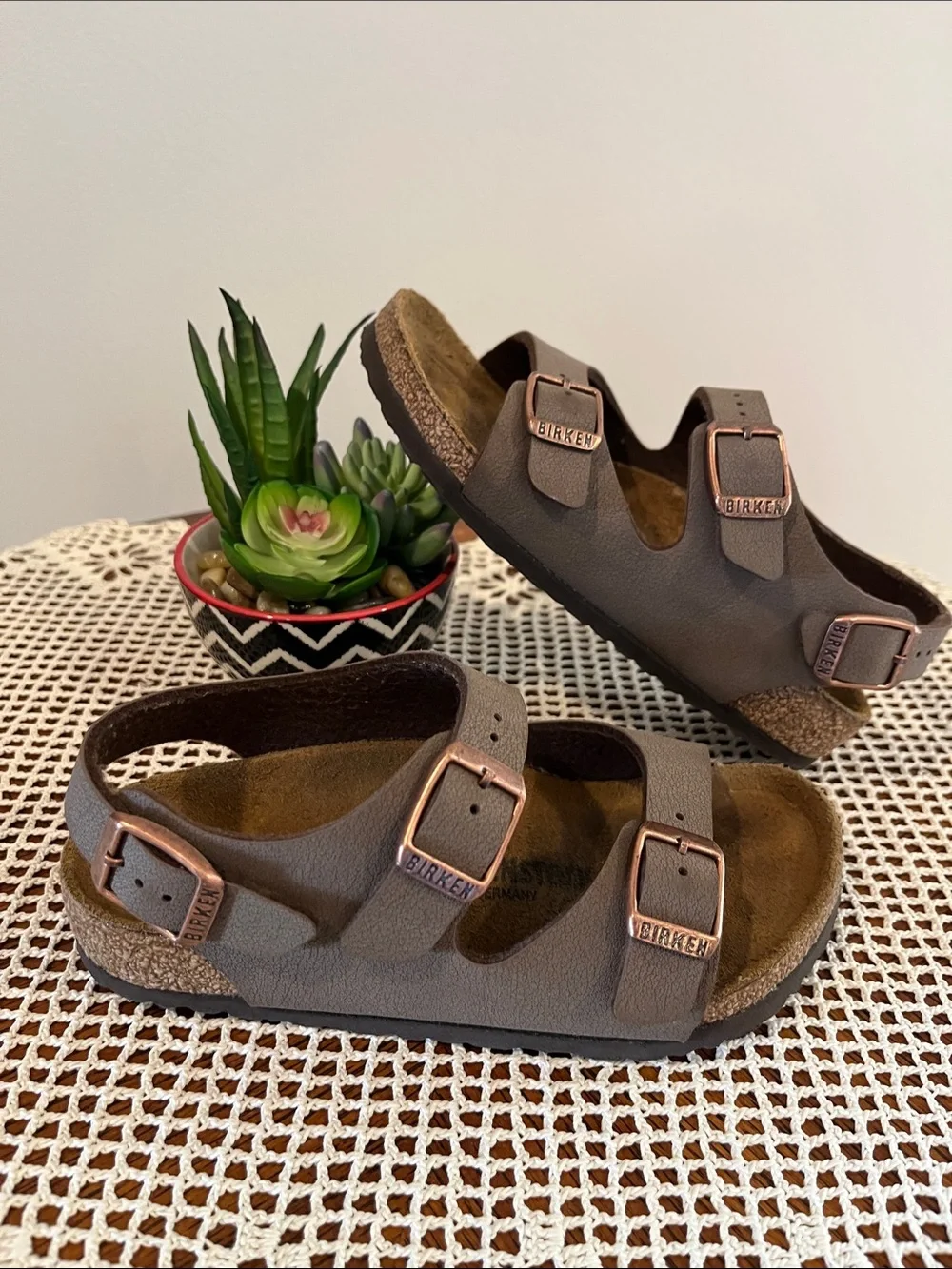 Birkenstock Kids’ Roma Adjustable Buckle Slingback Sandals EU 28 Mocha